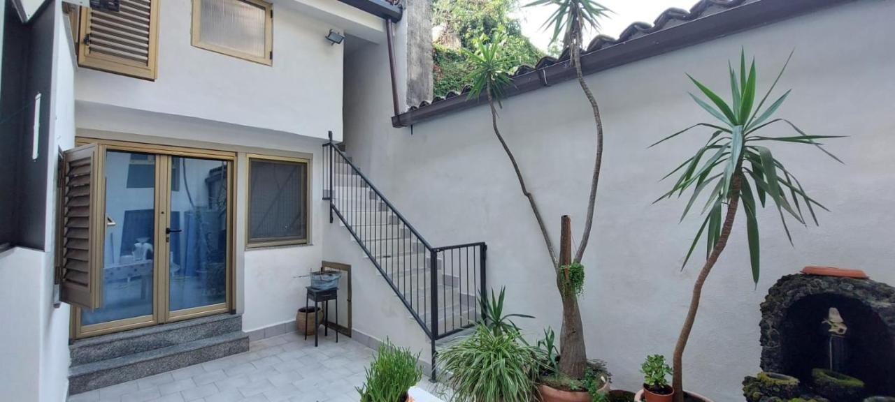 La Maison De Mary Zafferana Etnea Luaran gambar
